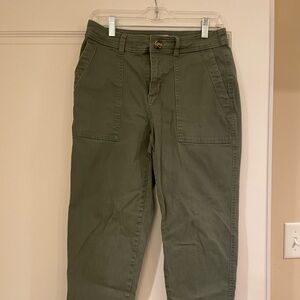 Ladies Cargo Pants in Olive Green